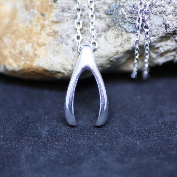 Small Wishbone Good Luck Pendant Sterling Silver 925 made in Canada - Picture 2 of 7